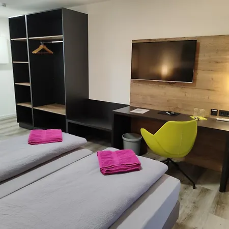 Hotel Gaestehaus Stock 3*